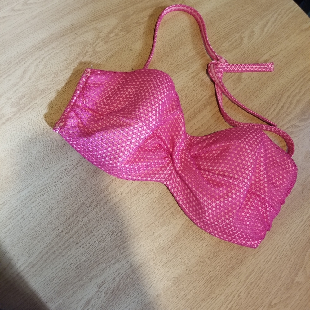 36 DD pink swim bikini top only